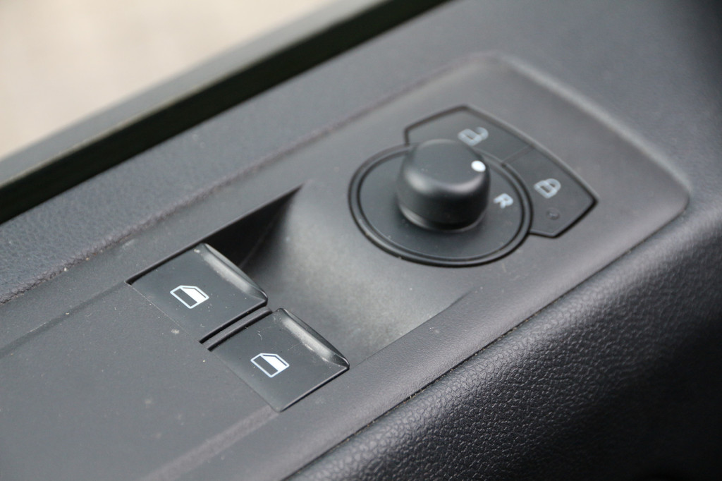 Ford Transit Custom 2.0 TDCI 136 | L2H1 | Carplay | Trekhaak | Camera | Cruise | Clima.. 19