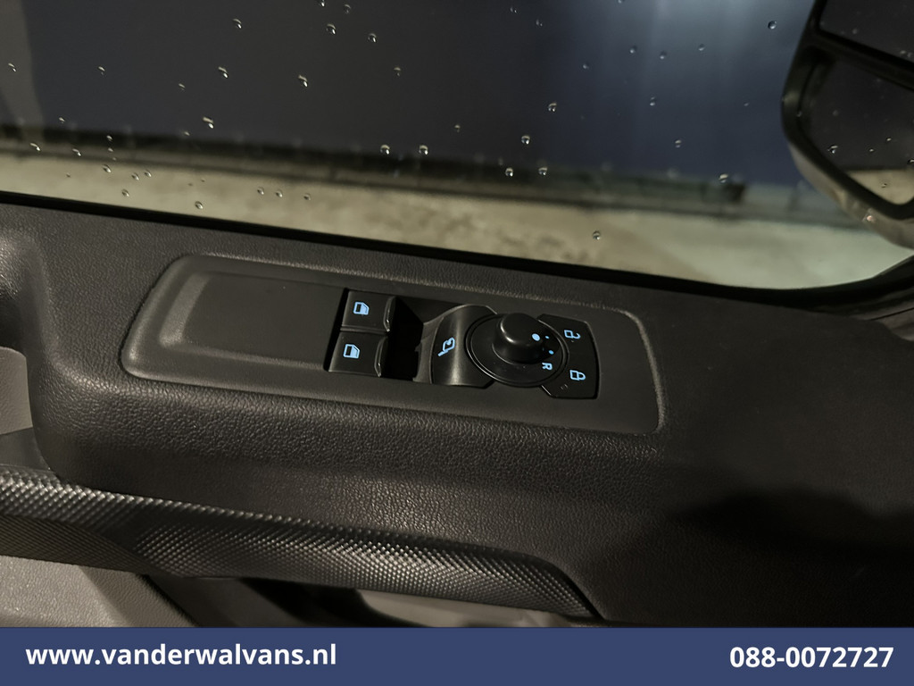 Ford Transit Custom 2.0 TDCI 136pk L1H1 Euro6 Airco | Camera | Apple Carplay | LED | Cruisecontrol Android Auto, Verwarmde voorruit, Parkeersensoren, Bijrijdersbank, 2740kg trekvermogen 19