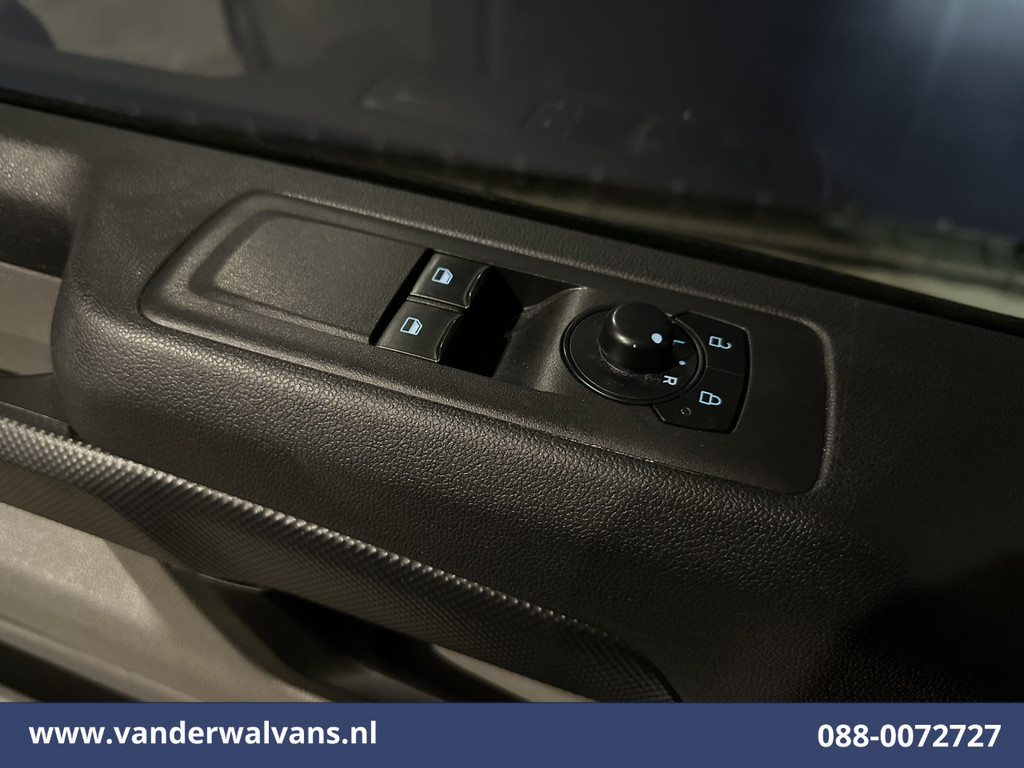 Ford Transit Custom 2.0 TDCI 136pk L2H1 Euro6 Airco | Camera | Apple Carplay | LED Android Auto, Cruisecontrol, Verwarmde voorruit, Parkeersensoren, Bijrijdersbank, 2740kg trekvermogen 17
