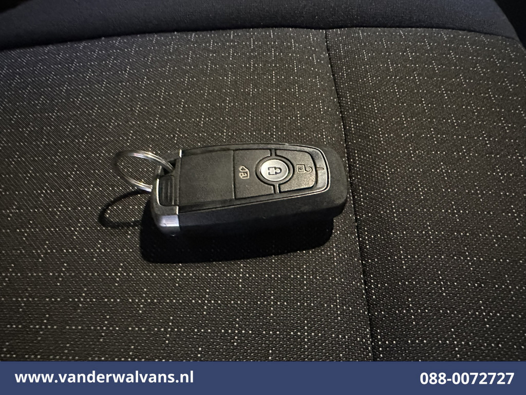 Ford Transit Custom 2.0 TDCI 136pk L2H1 Euro6 Airco | Camera | LED | Apple Carplay | Cruisecontrol Android Auto, Verwarmde voorruit, Parkeersensoren, Bijrijdersbank, 2800kg trekvermogen 19