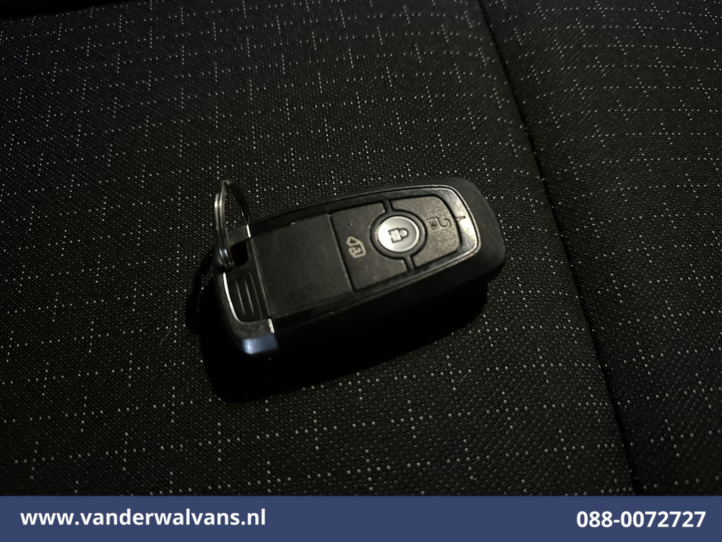 Ford Transit Custom 2.0 TDCI 136pk L2H1 Euro6 Airco | Camera | LED | Cruisecontrol | Apple Carplay Android Auto, Verwarmde voorruit, Parkeersensoren, Bijrijdersbank, 2800kg trekvermogen 19