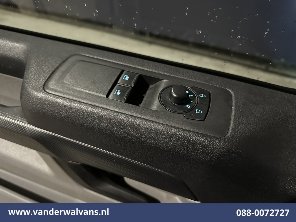 Ford Transit Custom 2.0 TDCI 136pk L2H1 Euro6 Airco | Camera | LED | Cruisecontrol | Verwarmde voorruit Parkeersensoren, Bijrijdersbank 18