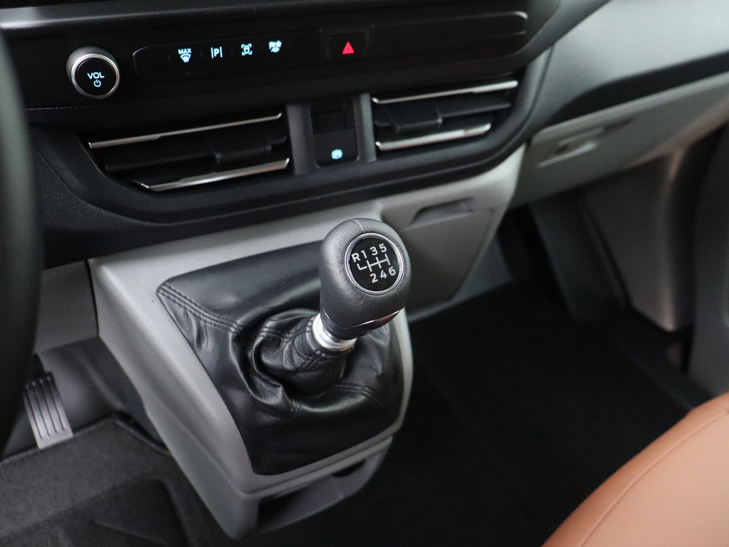 Ford Transit Custom 2.0TDCI 150PK Lang Limited | Leder | 5 jaar Garantie | Navigatie | Camera | Achterdeuren 16