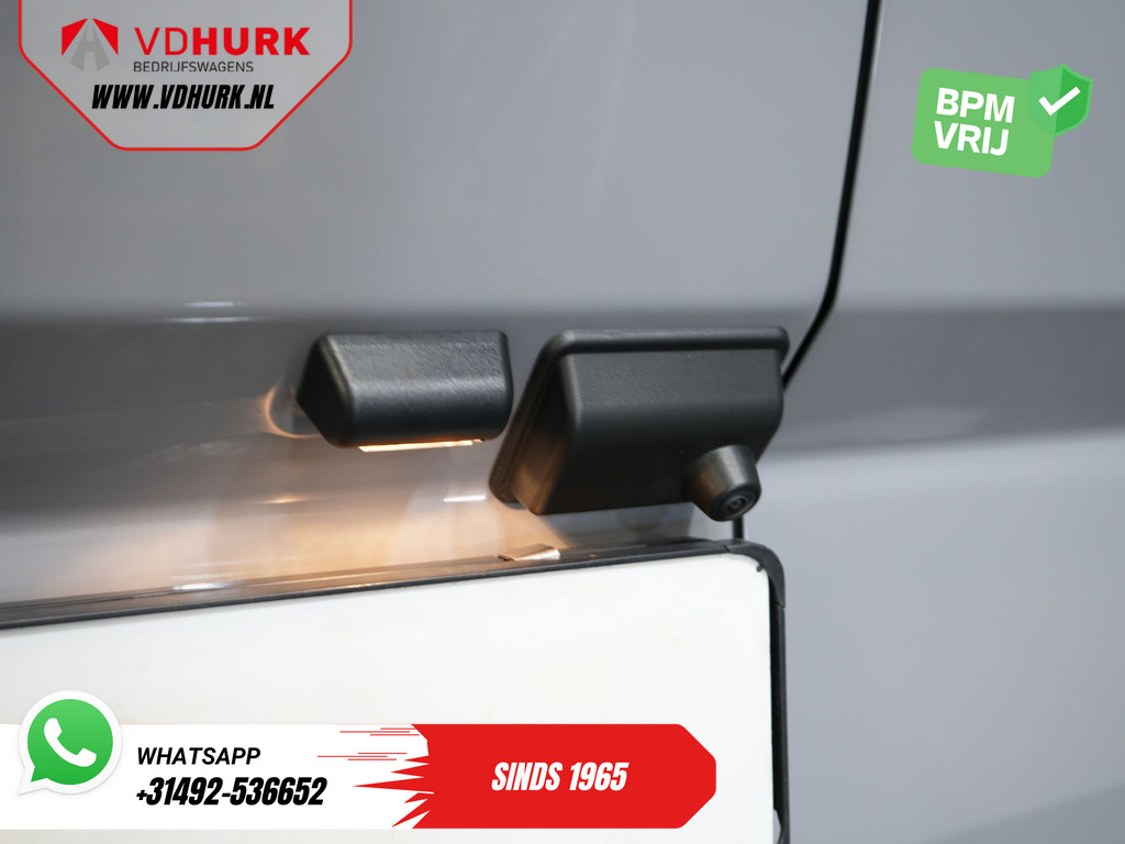 Ford Transit Custom 2.0 TDCI 150 pk L2 Limited BPM VRIJ! (DEMO) LED/ 2x Schuifdeur/ 5J/ 200.000km GARANTIE! Stoelverw./ Carplay/ Camera/ PDC/ LMV/ Cruise/ Inductie lader/ Rij Assist 16