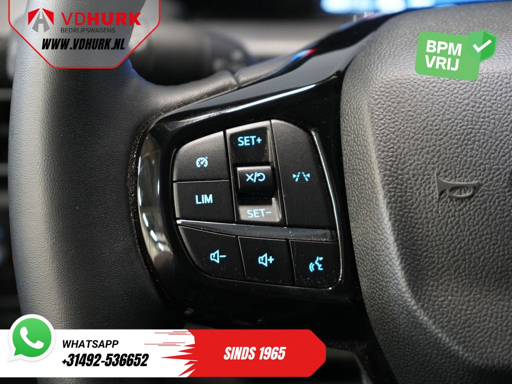 Ford Transit Custom 2.0 TDCI 150 pk L2 Limited BPM VRIJ! (DEMO) LED/ 2x Schuifdeur/ 5J/ 200.000km GARANTIE! Stoelverw./ Carplay/ Camera/ PDC/ LMV/ Cruise/ Inductie lader/ Rij Assist 18