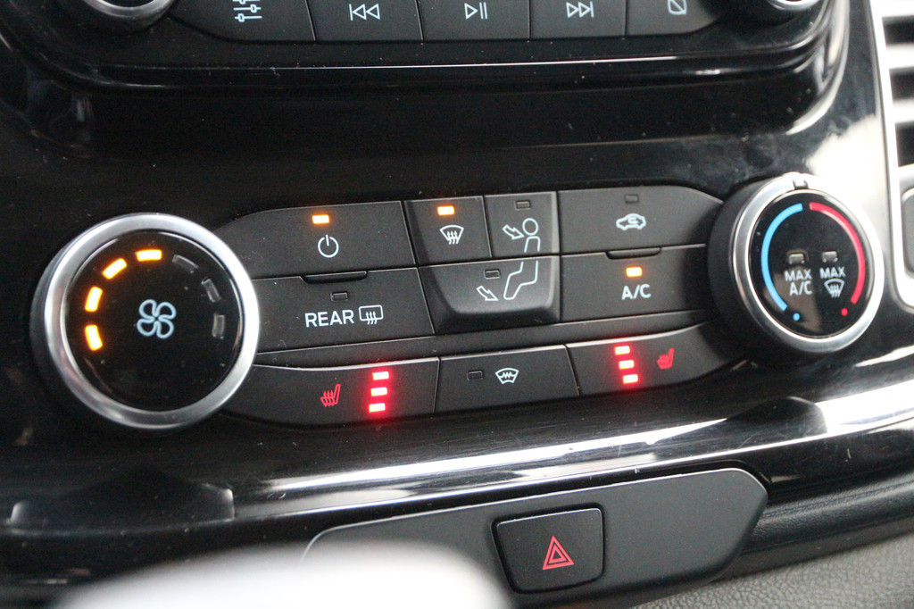 Ford Transit Custom 2.0 TDCI 170 | Aut. | DC | L2H1 | Navi | Camera | Airco.. 17