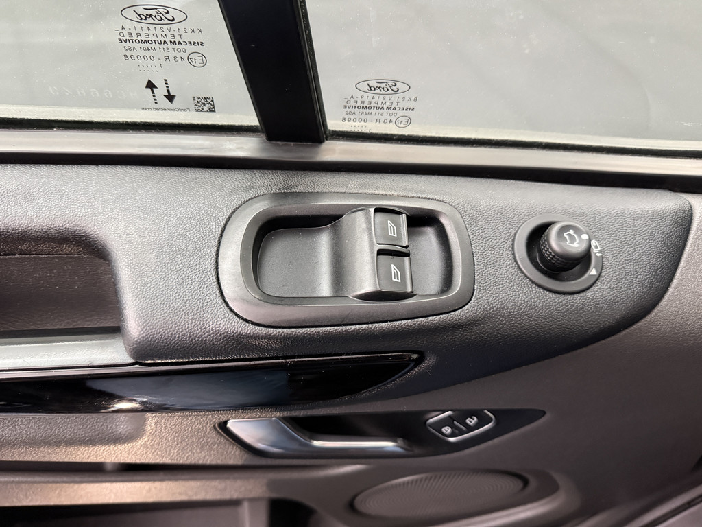 Ford Transit Custom 2.0TDCI 170PK Automaat Dubbele Cabine | Navigatie | Camera | Airco | Leder | Cruise | Betimmering 8