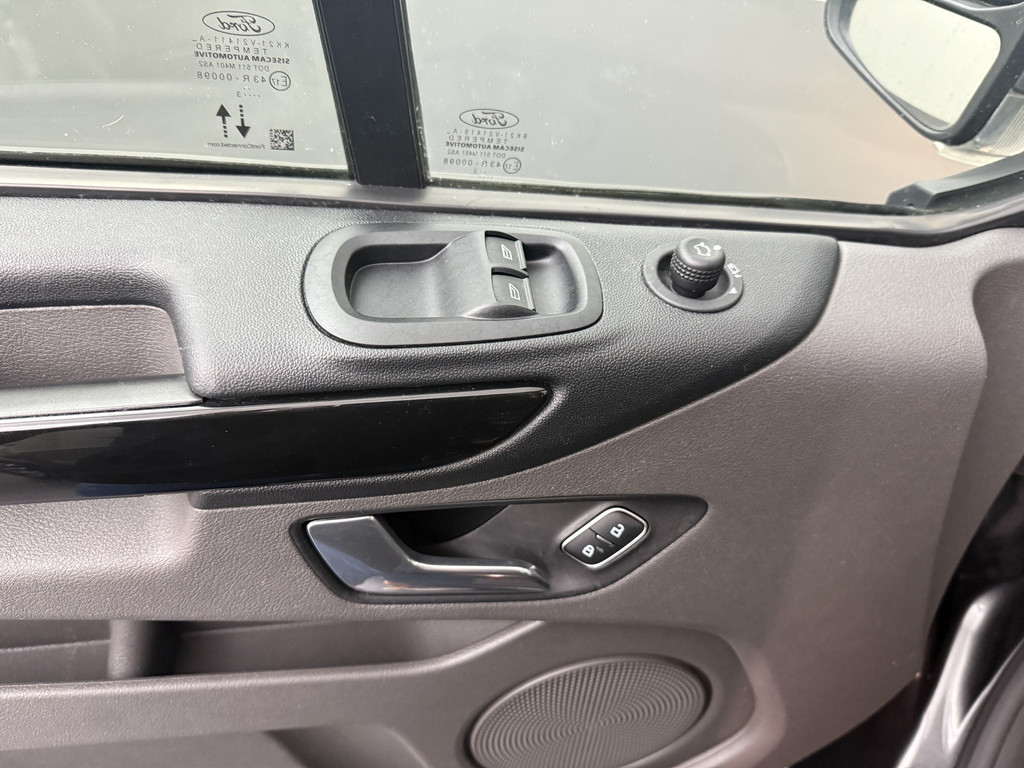 Ford Transit Custom 2.0TDCI 170PK Automaat Sport Dubbele Cabine | Leder | Navigatie | Camera | 2xSchuifdeur | Trekhaak 8