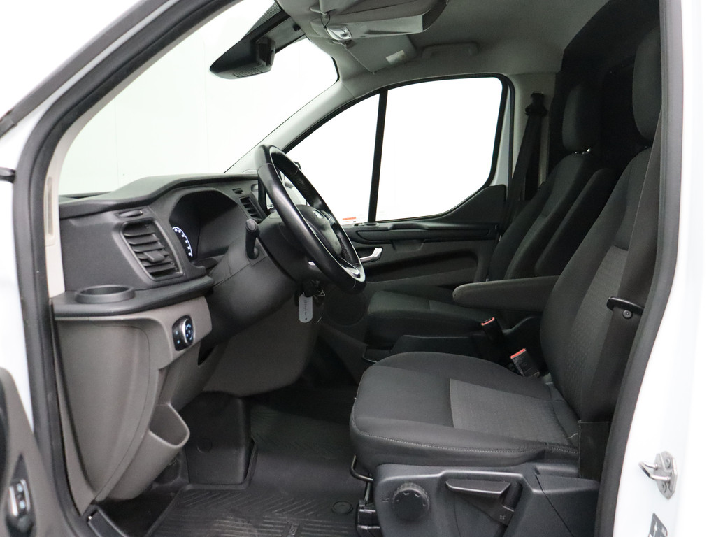 Ford Transit Custom 2.0TDCI 170PK Lang | 2xSchuifdeur | Dakdragers | Navigatie | Trekhaak 18