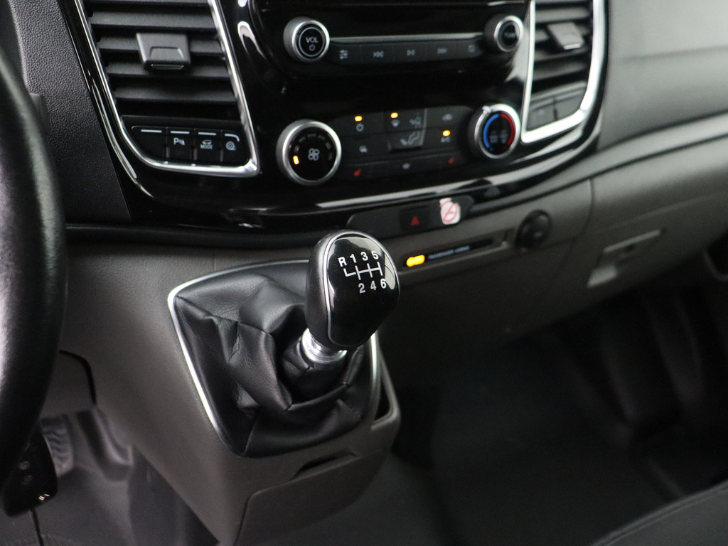 Ford Transit Custom 2.0TDCI 170PK Lang Limited | Multimedia | Camera | Betimmering | 3-Persoons | Airco | Cruise 15