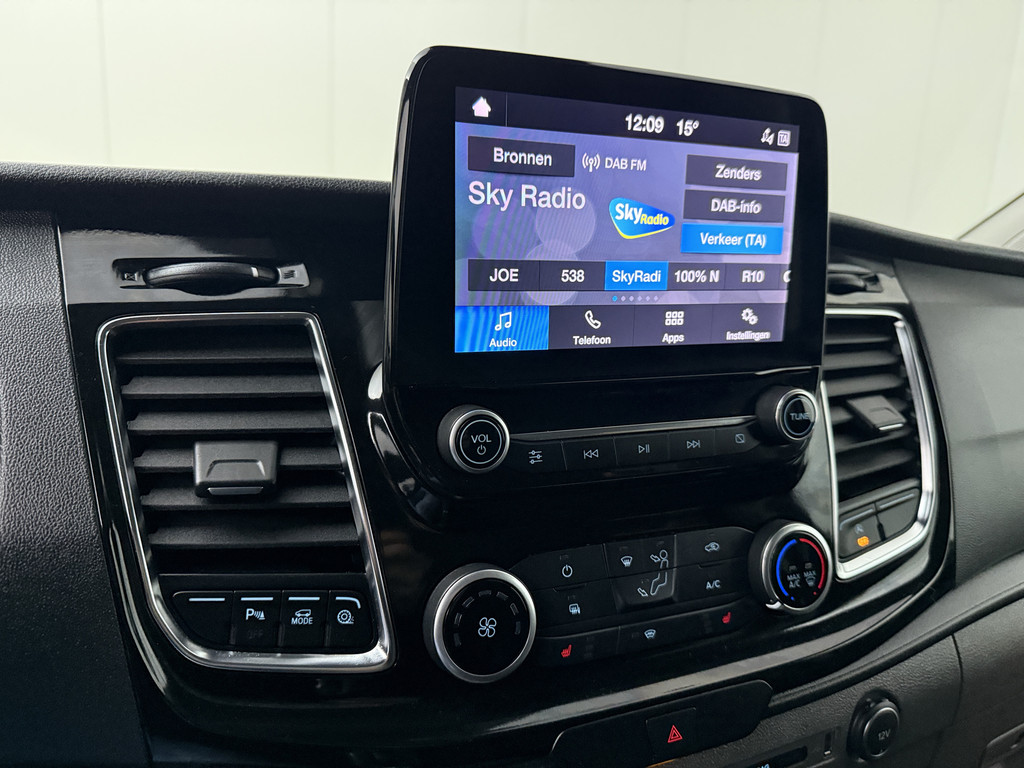 Ford Transit Custom 2.0TDCI 185PK Automaat Dubbele Cabine Sport DC | Multimedia | Camera | Leder | Led | 2x Schuifdeur | Trekhaak 17