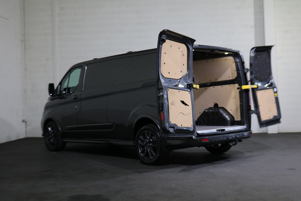 Ford Transit Custom 2.0 TDCI 185pk L2 H1 Sport Airco Navigatie 10