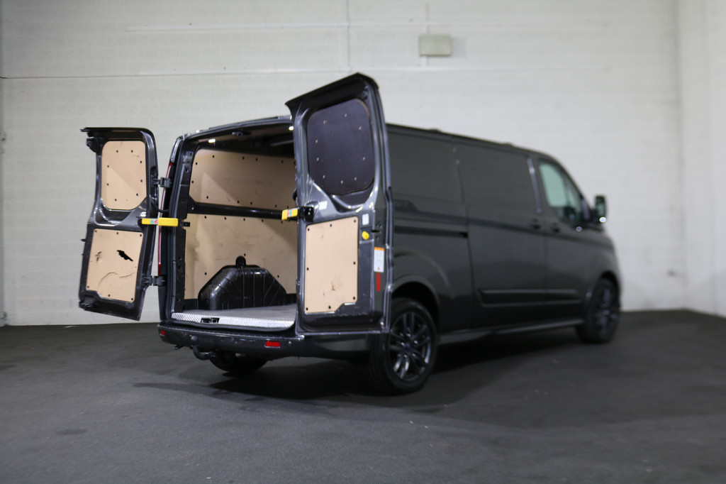 Ford Transit Custom 2.0 TDCI 185pk L2 H1 Sport Airco Navigatie 12