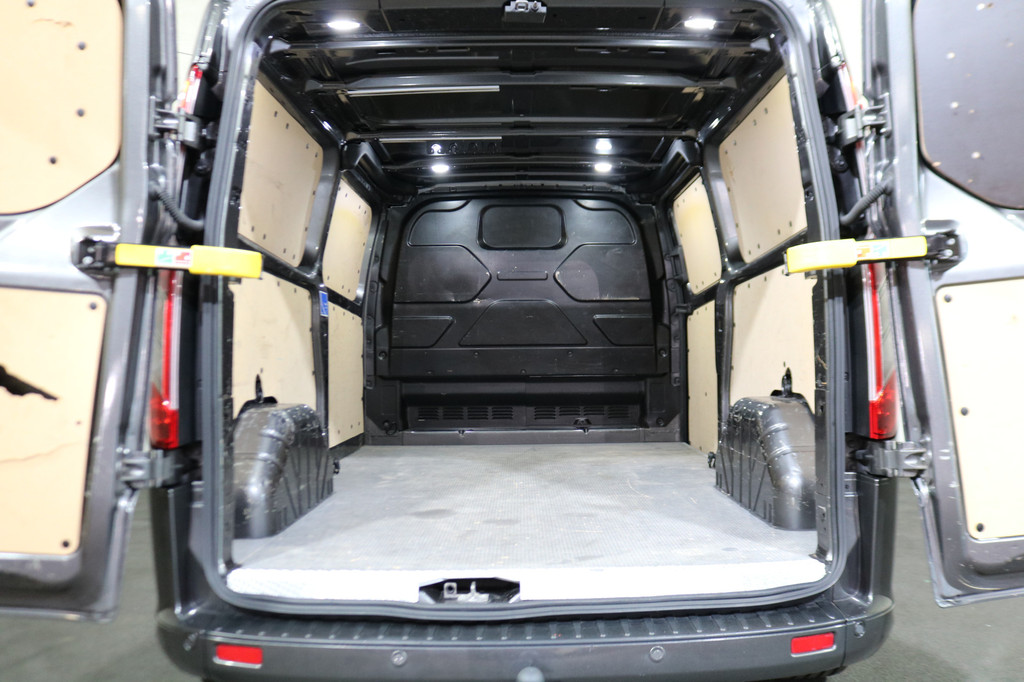 Ford Transit Custom 2.0 TDCI 185pk L2 H1 Sport Airco Navigatie 13