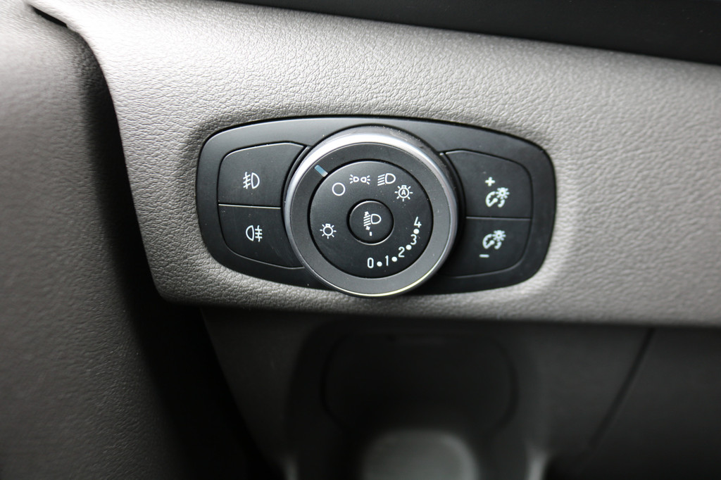 Ford Transit Custom 2.0 TDCI 185pk L2 H1 Sport Airco Navigatie 21