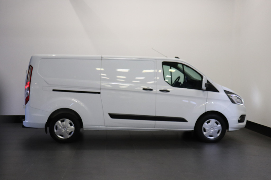 Ford Transit Custom 2.0 TDCI Automaat 2x Schuifdeur L2 EURO 6 - Airco - ACC - Trekhaak - € 16.900,- Excl. 16
