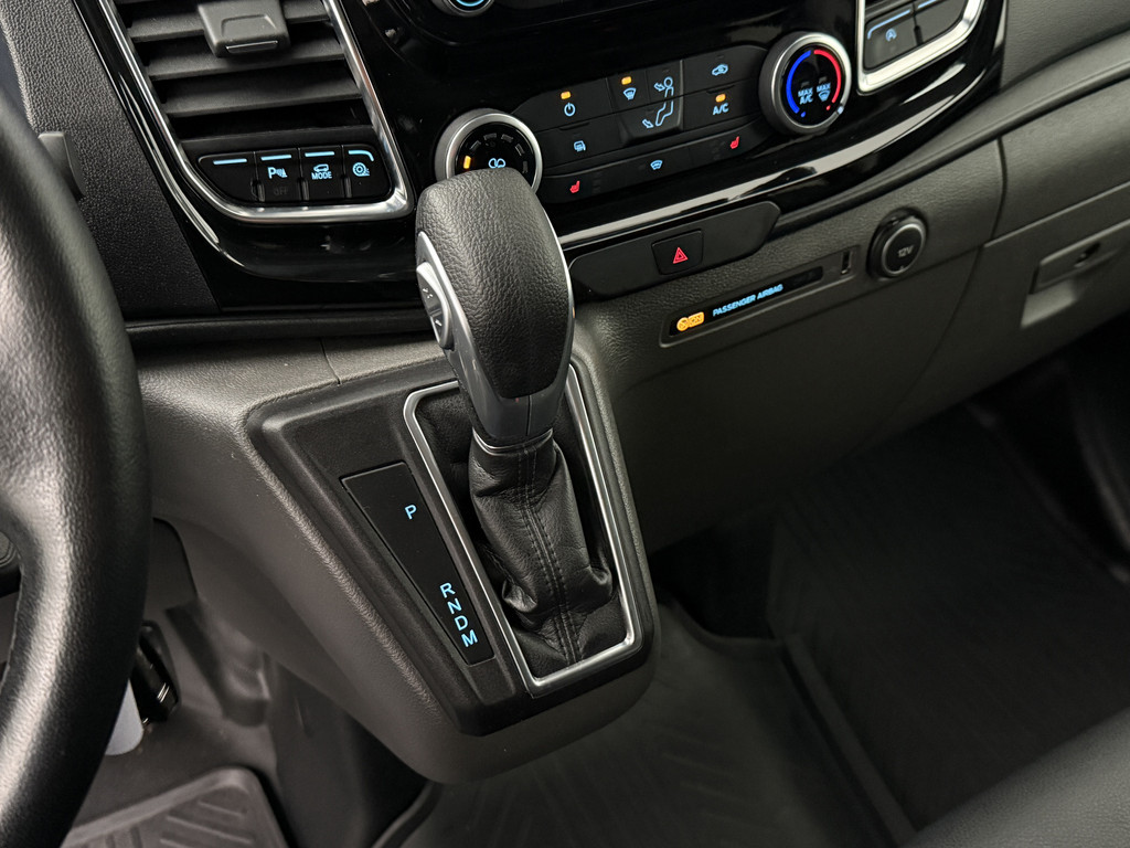 Ford Transit Custom 2.0TDCI Automaat Platinum Lang Dubbele Cabine | Leder | Xenon | Navigatie | Camera | Trekhaak | 2xSchuifdeur 15