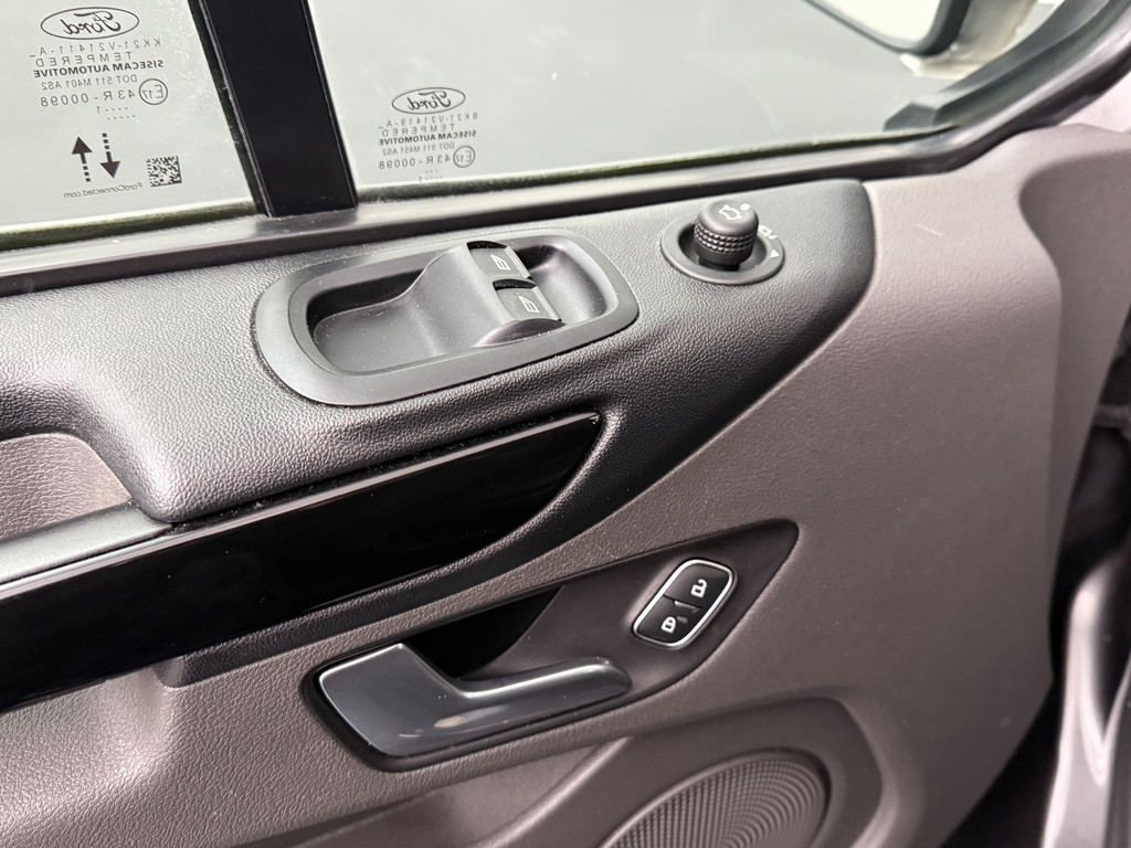 Ford Transit Custom 2.0TDCI Automaat Platinum Lang Dubbele Cabine | Leder | Xenon | Navigatie | Camera | Trekhaak | 2xSchuifdeur 8