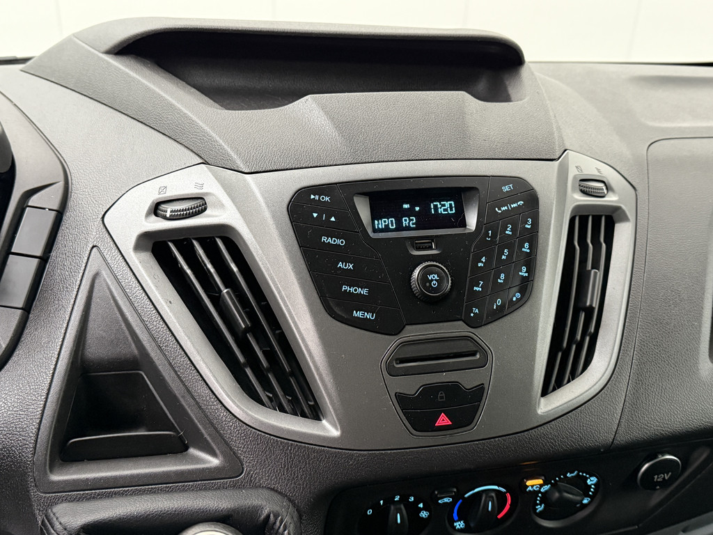 Ford Transit Custom 2.0TDCI Business Imperiaal | Trekhaak | Airco | Cruise | 3-Persoons | Betimmering 17