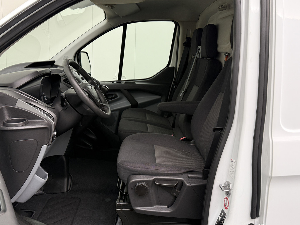 Ford Transit Custom 2.0TDCI Business Imperiaal | Trekhaak | Airco | Cruise | 3-Persoons | Betimmering 18