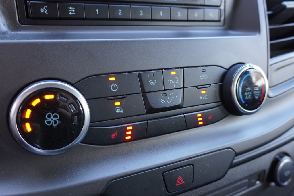 Ford Transit Custom 2.0 TDCI Dubbele Cabine - EURO 6 - Airco - Cruise - PDC - â¬14.900,- Excl. 10