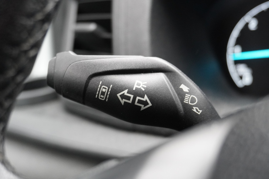 Ford Transit Custom 2.0 TDCI EURO 6 - Airco - Cruise - Navi - PDC - â¬12.900,- Excl. 15