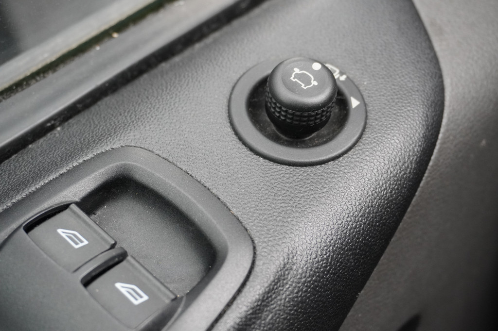 Ford Transit Custom 2.0 TDCI EURO 6 - Airco - Cruise - Navi - PDC - â¬12.900,- Excl. 17