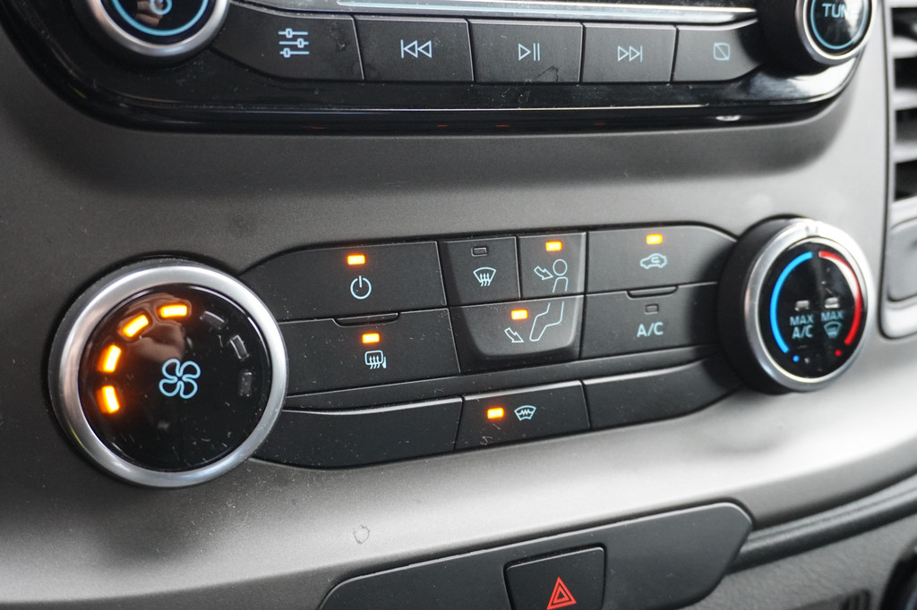 Ford Transit Custom 2.0 TDCI EURO 6 - Airco - Cruise - Navi - PDC - â¬12.900,- Excl. 9