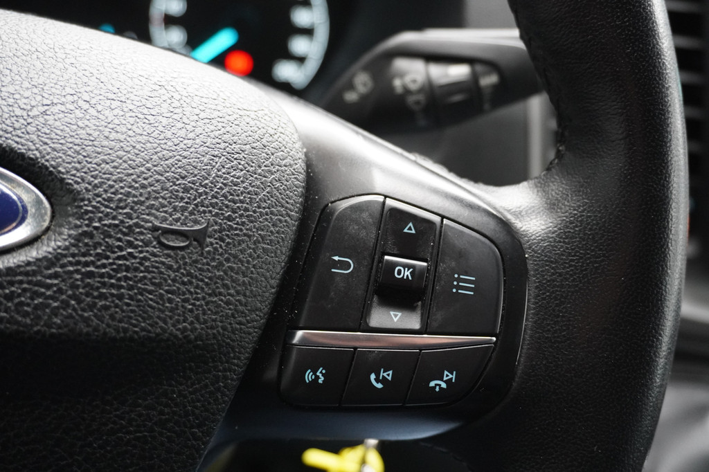 Ford Transit Custom 2.0 TDCI EURO 6 - Airco - Cruise - PDC - â¬10.950,- Excl. 15