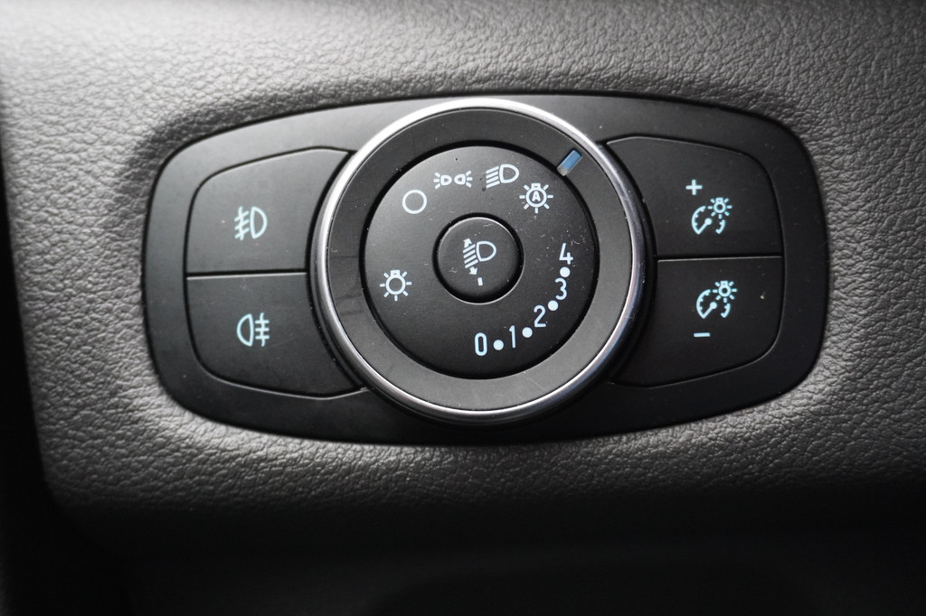 Ford Transit Custom 2.0 TDCI EURO 6 - Airco - Cruise - PDC - â¬10.950,- Excl. 18