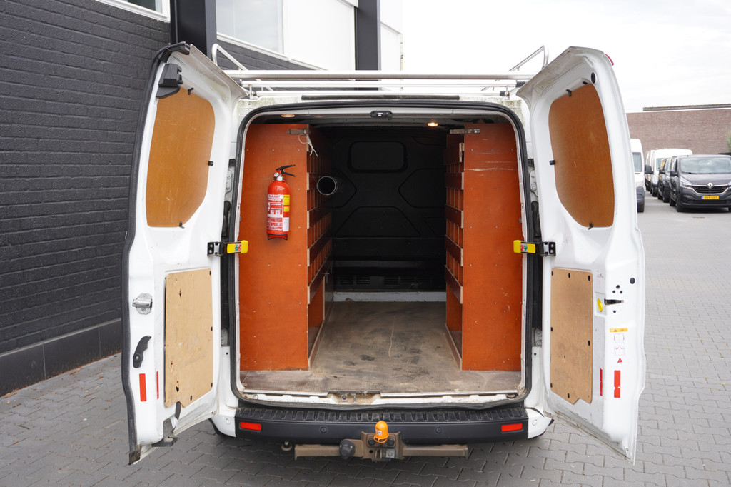 Ford Transit Custom 2.0 TDCI EURO 6 - Airco - Cruise - PDC - â¬11.900,- Excl. 7