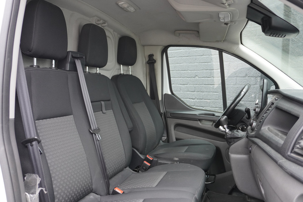Ford Transit Custom 2.0 TDCI EURO 6 - Airco - Cruise - PDC - € 12.499,- Excl. 5