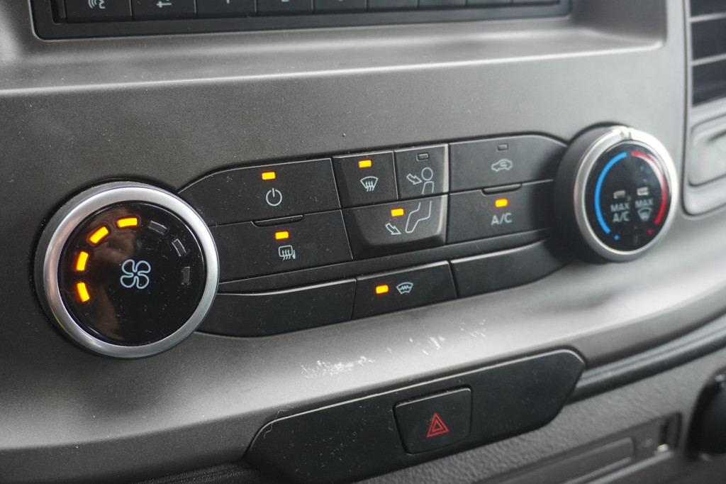 Ford Transit Custom 2.0 TDCI EURO 6 - Airco - Cruise - PDC - â¬12.900,- Excl. 10