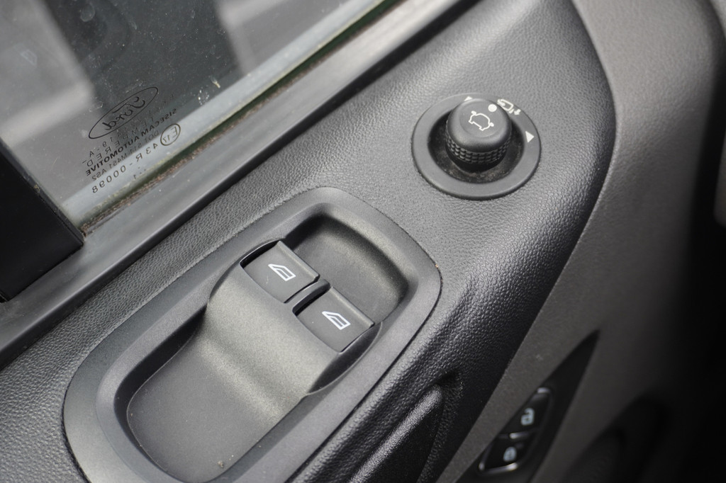 Ford Transit Custom 2.0 TDCI EURO 6 - Airco - Cruise - PDC - â¬12.900,- Excl. 18