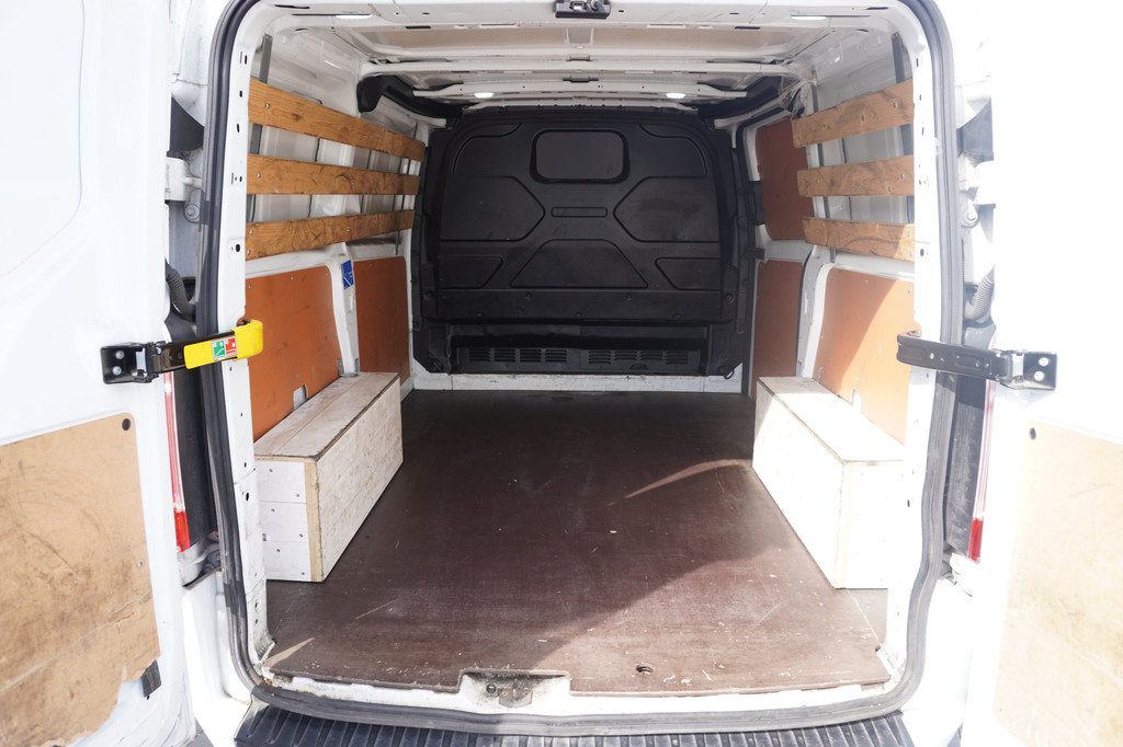 Ford Transit Custom 2.0 TDCI EURO 6 - Airco - Cruise - PDC - â¬12.900,- Excl. 8