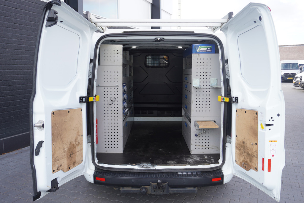 Ford Transit Custom 2.0 TDCI EURO 6 - Airco - Cruise - PDC - Trekhaak - ⬠13.900,- Excl. 7
