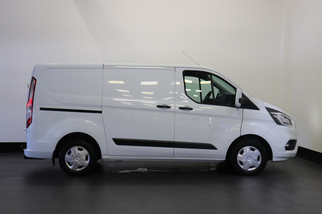 Ford Transit Custom 2.0 TDCI EURO 6 - Airco - Cruise - Trekhaak - € 12.900,- Excl. 14