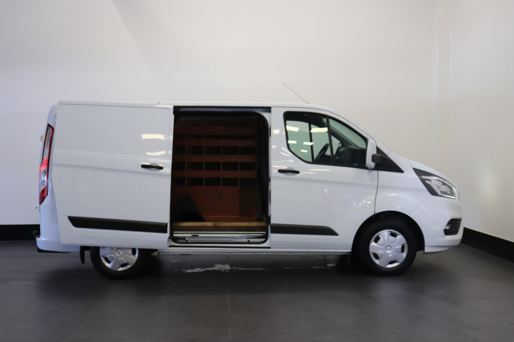 Ford Transit Custom 2.0 TDCI EURO 6 - Airco - Cruise - Trekhaak - € 12.900,- Excl. 15