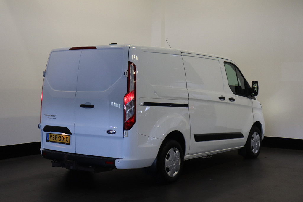 Ford Transit Custom 2.0 TDCI EURO 6 - Airco - Cruise - Trekhaak - € 12.900,- Excl. 2