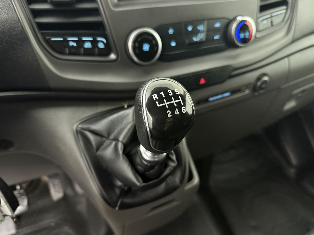 Ford Transit Custom 2.0TDCI Imperiaal | Trekhaak | Euro 6 | Airco | Cruie | 3-Zits | Betimmering 16