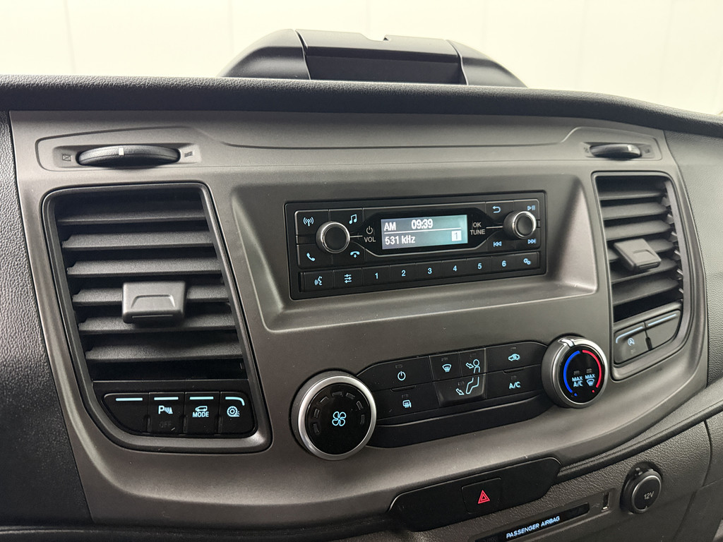 Ford Transit Custom 2.0TDCI Imperiaal | Trekhaak | Euro 6 | Airco | Cruie | 3-Zits | Betimmering 17