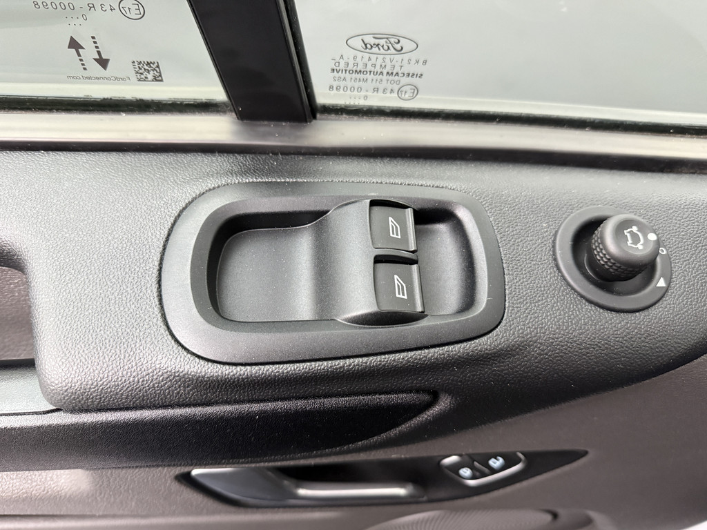 Ford Transit Custom 2.0TDCI Imperiaal | Trekhaak | Euro 6 | Airco | Cruie | 3-Zits | Betimmering 8