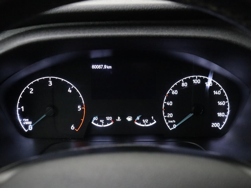 Ford Transit Custom 2.0TDCI Imperiaal | Trekhaak | Touchscreen Multimedia | Camera | Airco | 3-Persoons 9