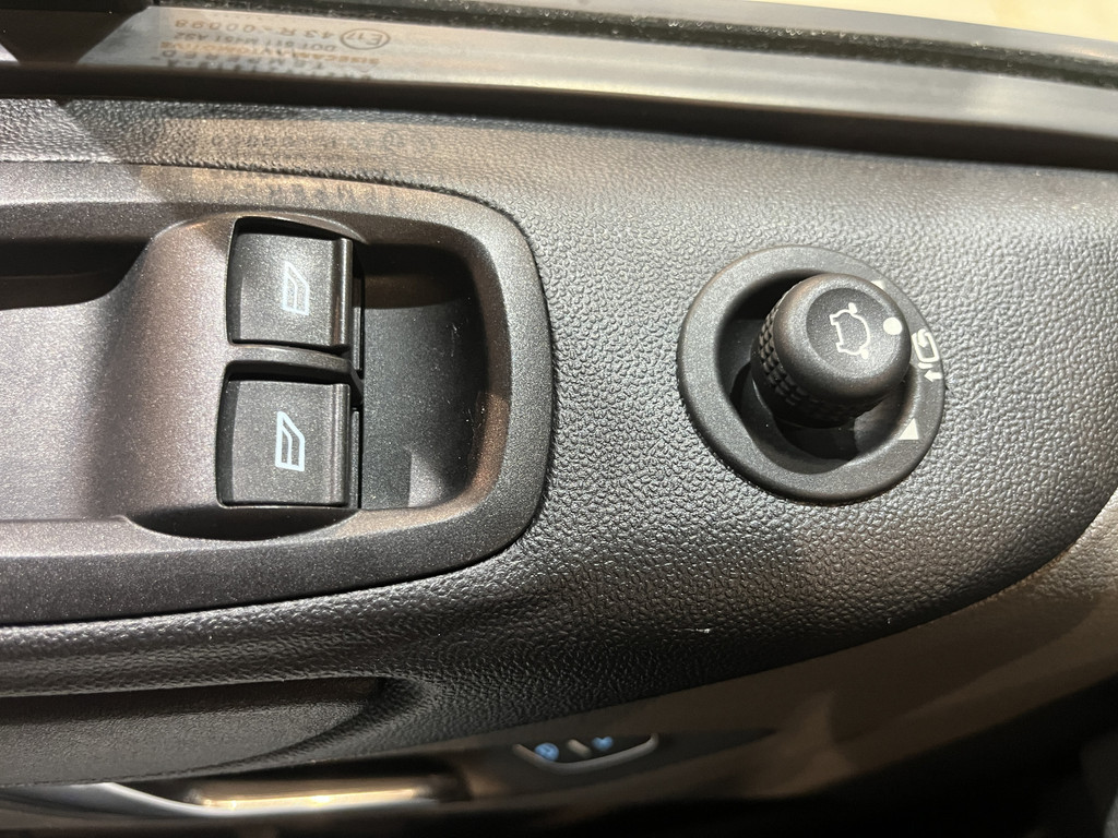 Ford Transit Custom 2.0 TDCI L1H1 130 PK Trend Servicebus / Sortimo Inrichting / Euro 6 / Airco / Cruise Control / Camera / CarPlay / Navigatie / 3-Zits / 14