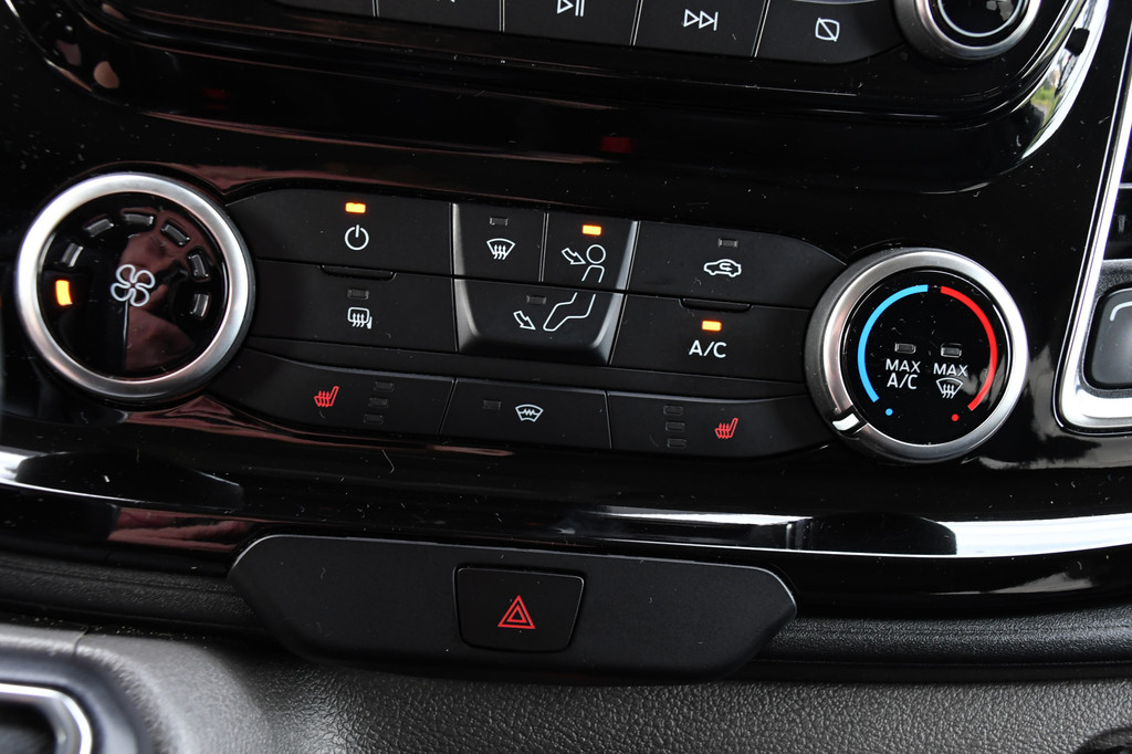 Ford Transit Custom 2.0 TDCI L1H1 Active DC Full Options! Adaptieve Cruise, Camera, Xenon, Carplay, Leder, Automaat, 170pk, Multimedia, Uniek! 15