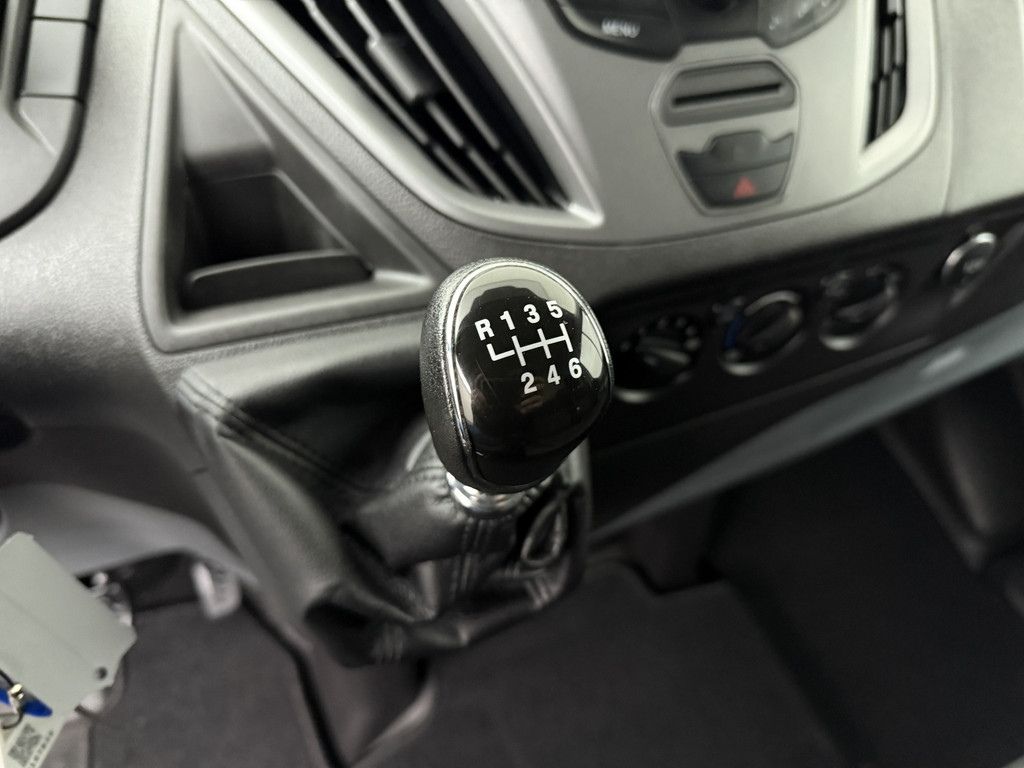 Ford Transit Custom 2.0TDCI L1H1 Imperiaal | Trekhaak | Airco | Cruise | 3-Zits | Betimmering 16