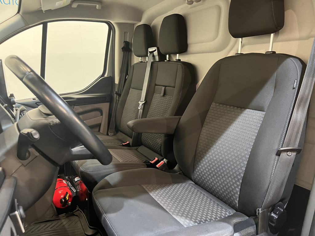 Ford Transit Custom 2.0 TDCI L1H1 Trend 130 PK Servicebus / Sortimo Inrichting / Euro 6 / Airco / Cruise Control / Camera / CarPlay / Navigatie / 3-Zits / 8