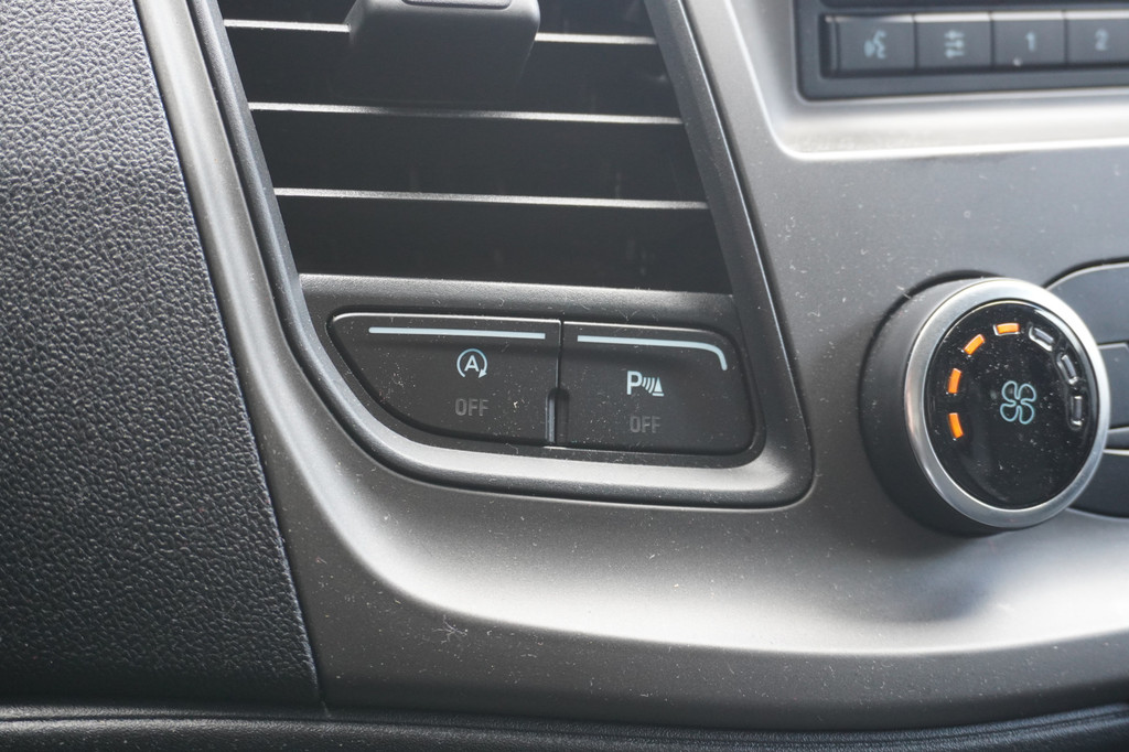 Ford Transit Custom 2.0 TDCI L2 2x Schuifdeur EURO 6 - Airco - Cruise - PDC - ⬠14.900,- Excl. 12