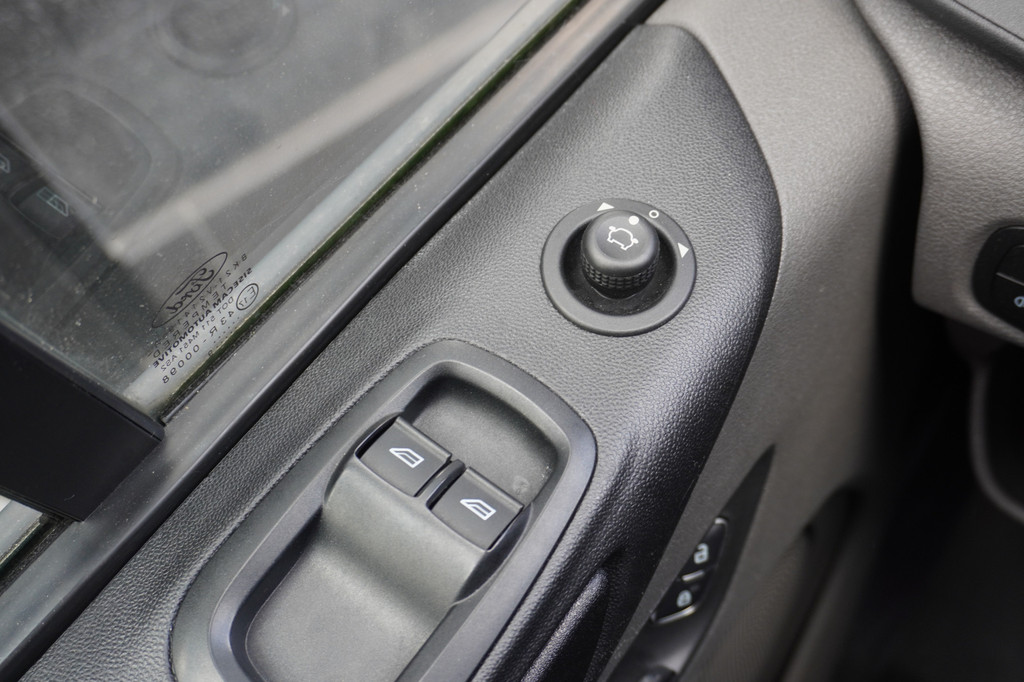 Ford Transit Custom 2.0 TDCI L2 2x Schuifdeur EURO 6 - Airco - Cruise - PDC - ⬠14.900,- Excl. 14