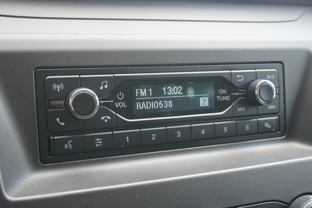 Ford Transit Custom 2.0 TDCI L2 2x Schuifdeur EURO 6 - Airco - Cruise - PDC - ⬠14.900,- Excl. 9